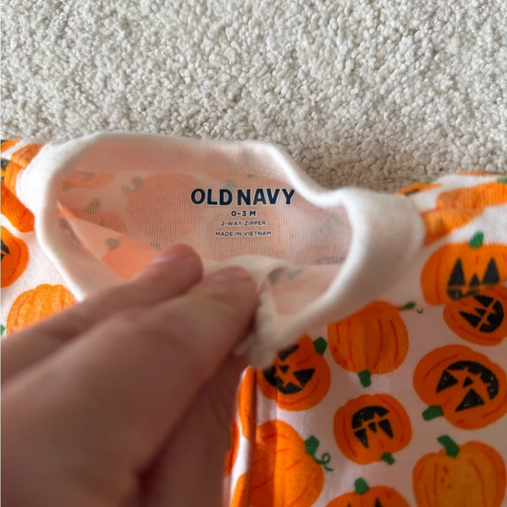 Old Navy Halloween footed onesies size 0-3 month for girl or boy pumpkin and NBC